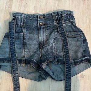 Denim 80s Style High-Waisted Belted Shorts